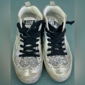 Golden goose tennis shoes